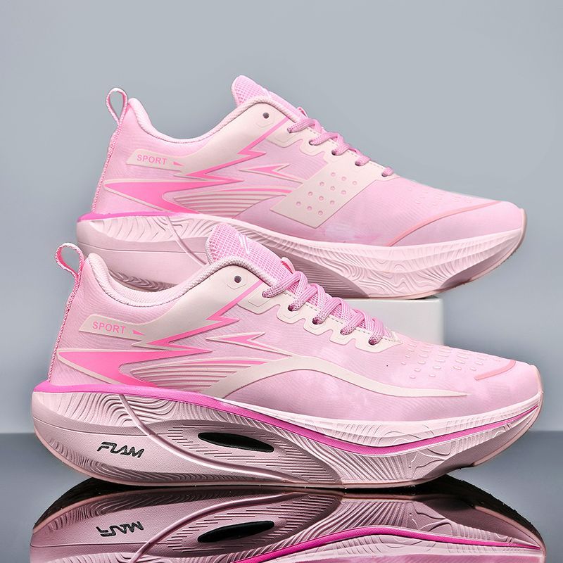 Ultralight running shoes with waterproof, non-slip, and wear-resistant leather upper and carbon fiber plate for athletic sports