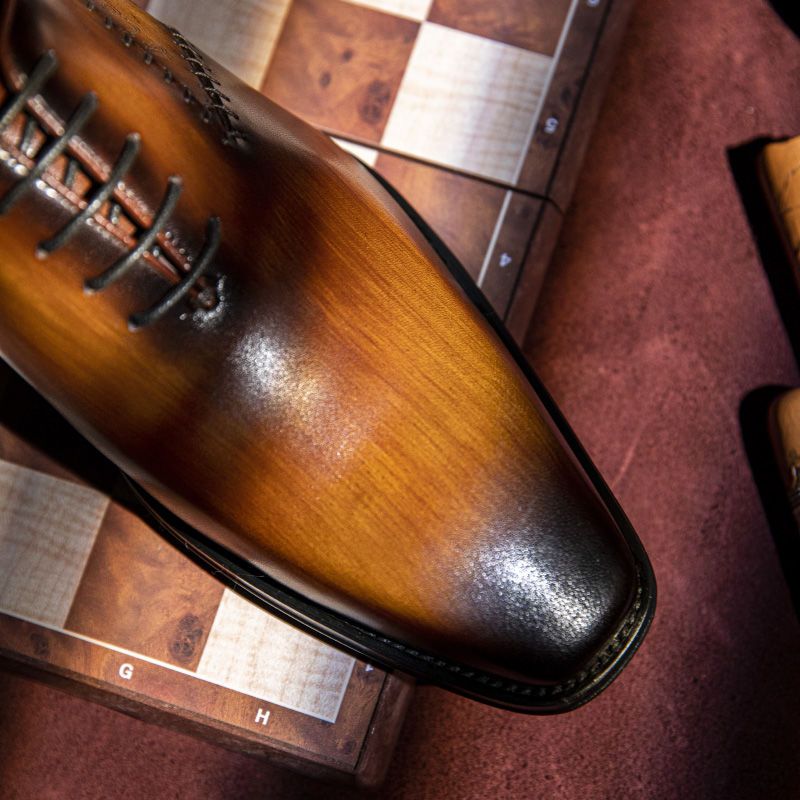 Men's formal business leather shoes, genuine leather men's three-piece brogue suit, brown high-end casual shoes