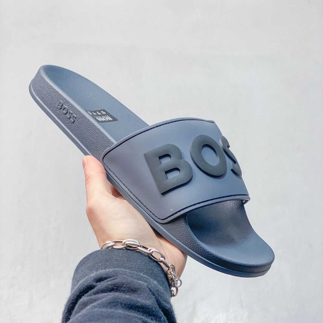 2027 Arab, African, European, American, Middle Eastern men's slippers, trendy, versatile, comfortable, and suitable for outdoor wear.