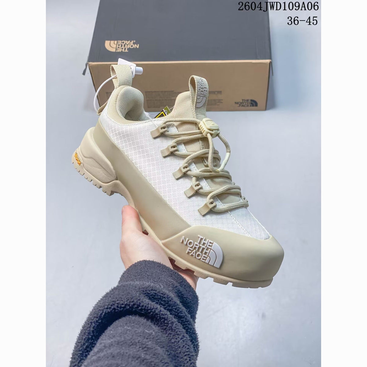Popular waterproof and versatile athletic shoes for men and women, mesh upper, functional casual shoes for outdoor hiking