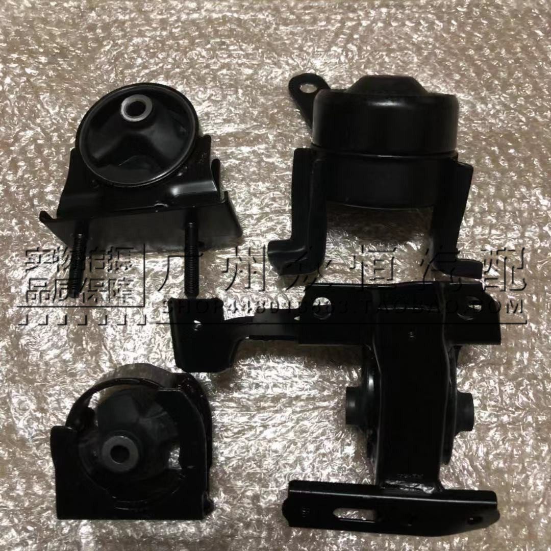 RAV4 ACA21 20 engine mounts with plastic pads