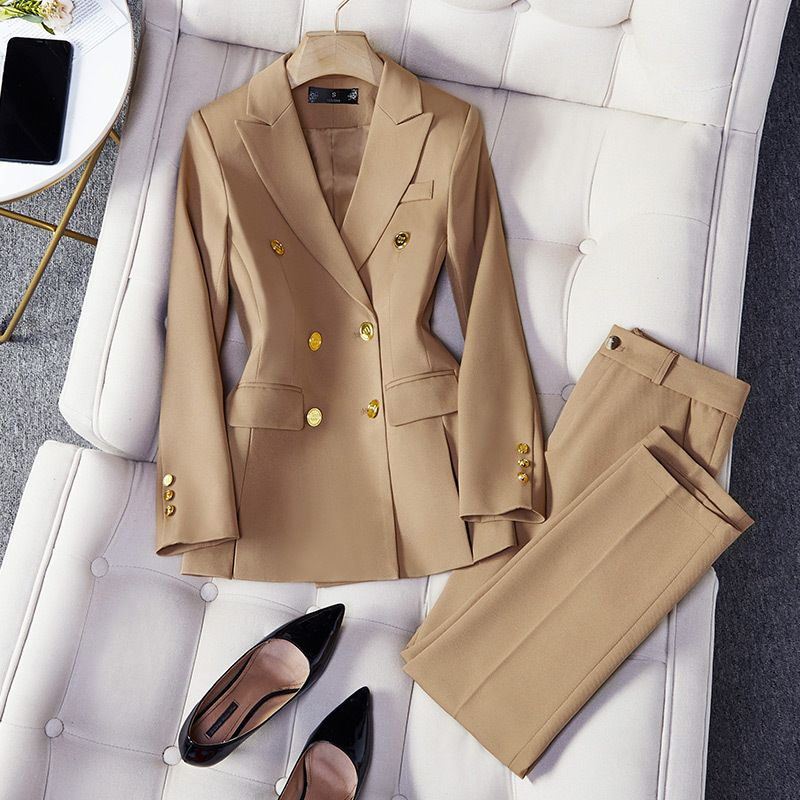 High-end khaki suit jacket for women, perfect for spring and autumn, exuding professional and casual formal style.