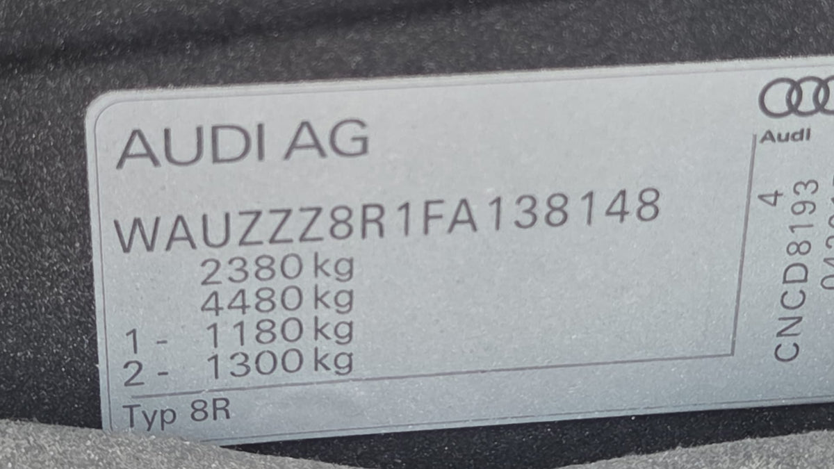 Audi Q5 2015 year. Panaromic sunrooof.   Low kilos only 43900 km