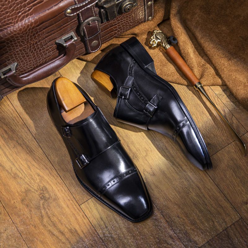 Men's formal business leather shoes, genuine leather men's three-piece brogue suit, brown high-end casual shoes