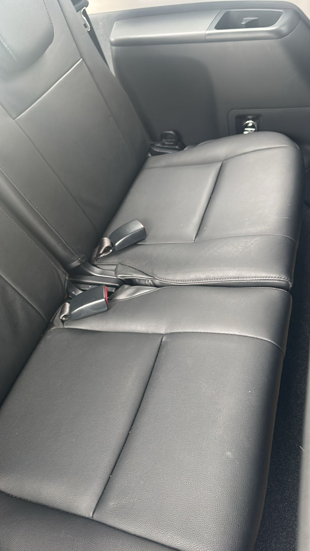 Toyota Wish good conditions clean . Model 2015