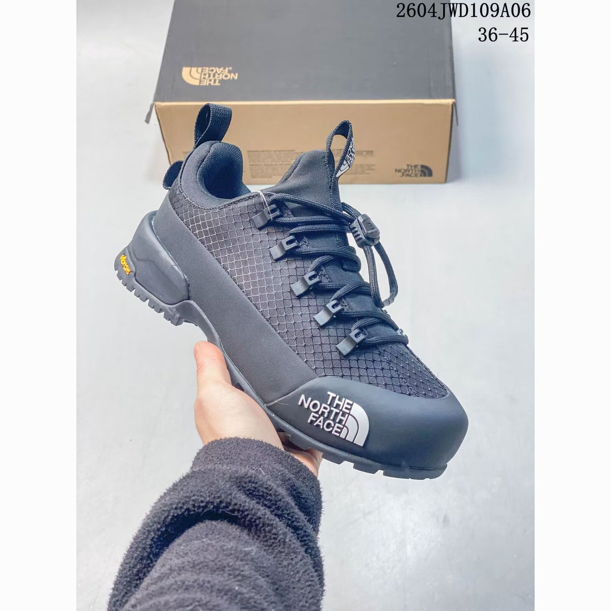 Popular waterproof and versatile athletic shoes for men and women, mesh upper, functional casual shoes for outdoor hiking