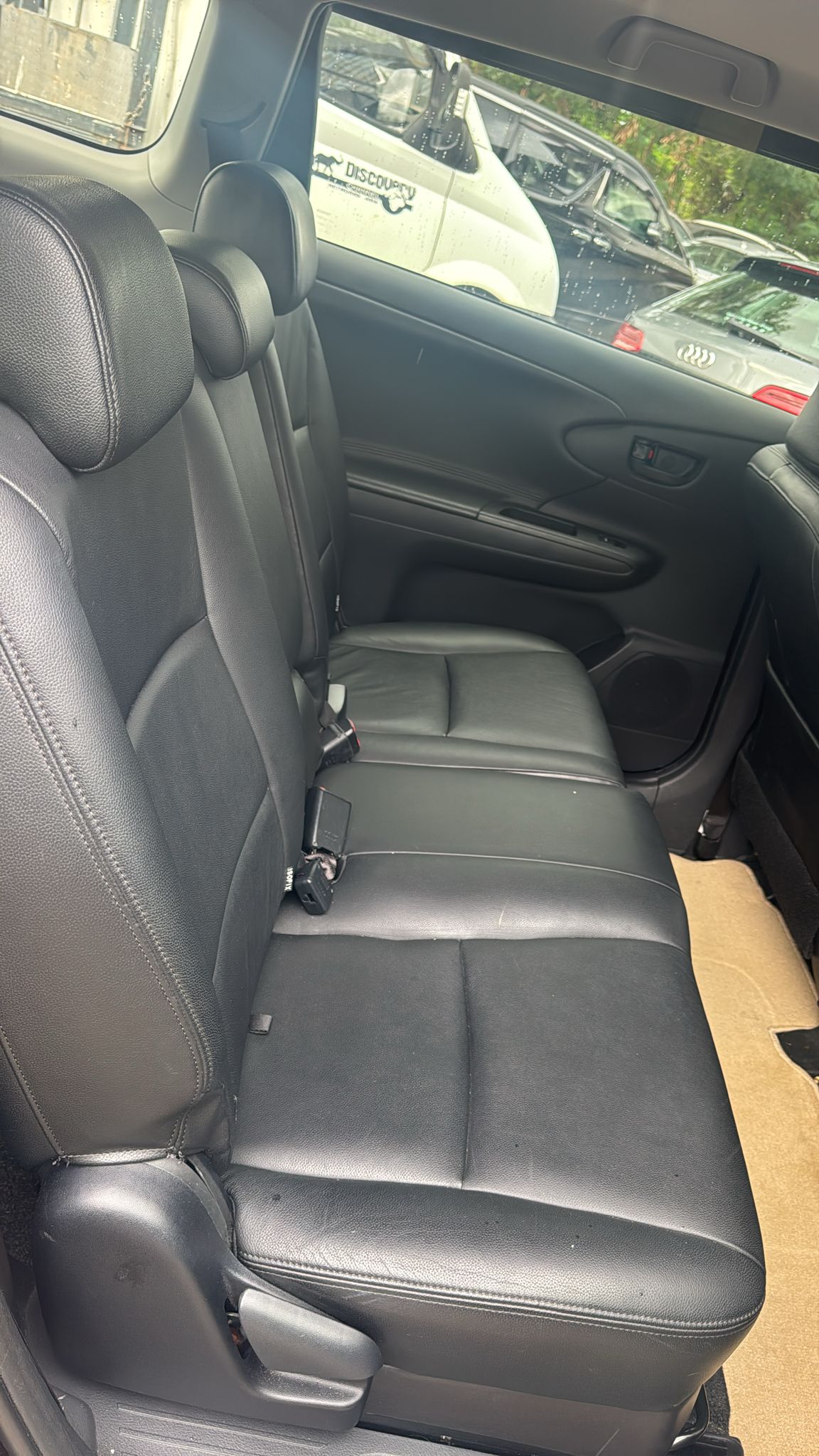 Toyota Wish good conditions clean . Model 2015