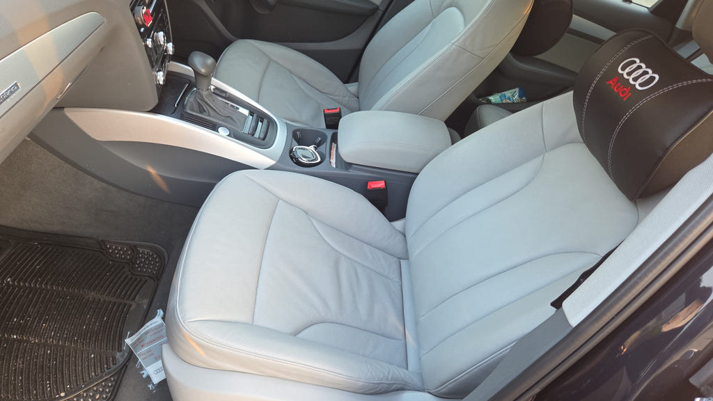 Audi Q5 2015 year. Panaromic sunrooof.   Low kilos only 43900 km