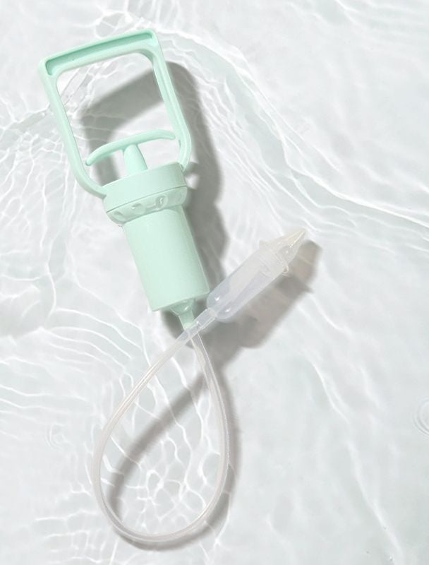 Large Pull-Out Nasal Aspirator with Negative Pressure Vacuum for Nasal Discharge