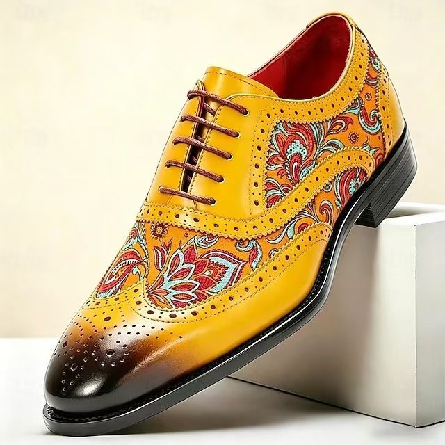 Retro patterned brogue leather shoes, versatile and stylish men's dress shoes