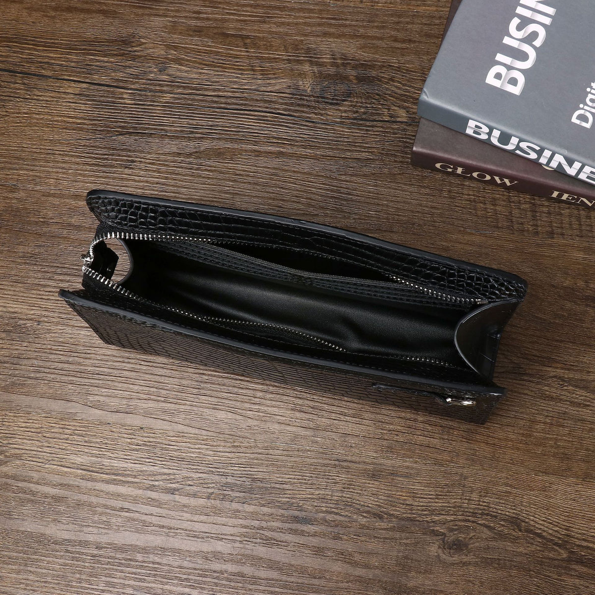 New crocodile belly men's large handbag, high-end, large capacity, long, light luxury wallet, multi-functional business clutch.
