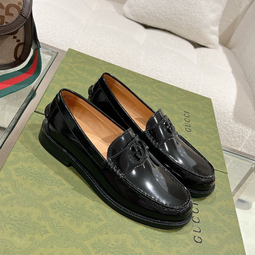 European-style men's fashionable British-inspired loafers, genuine leather business slip-on shoes.