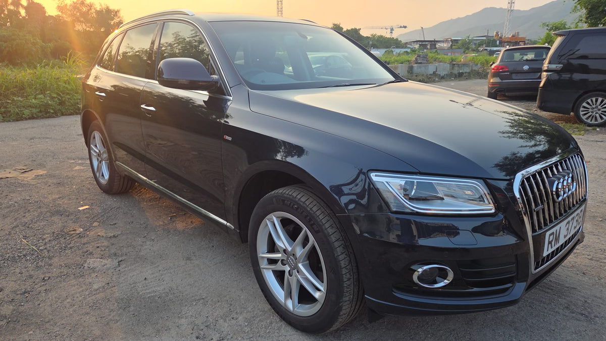 Audi Q5 2015 year. Panaromic sunrooof.   Low kilos only 43900 km