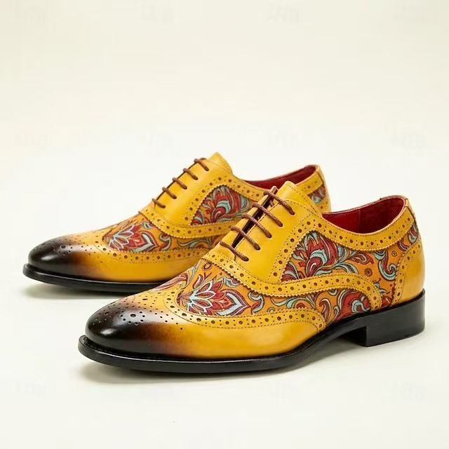 Retro patterned brogue leather shoes, versatile and stylish men's dress shoes