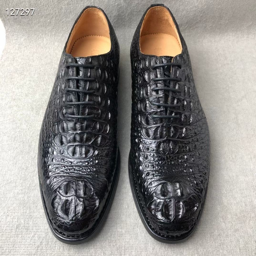 Genuine crocodile skull high-end Goodyear welt men's shoes with genuine leather outsole, business style.