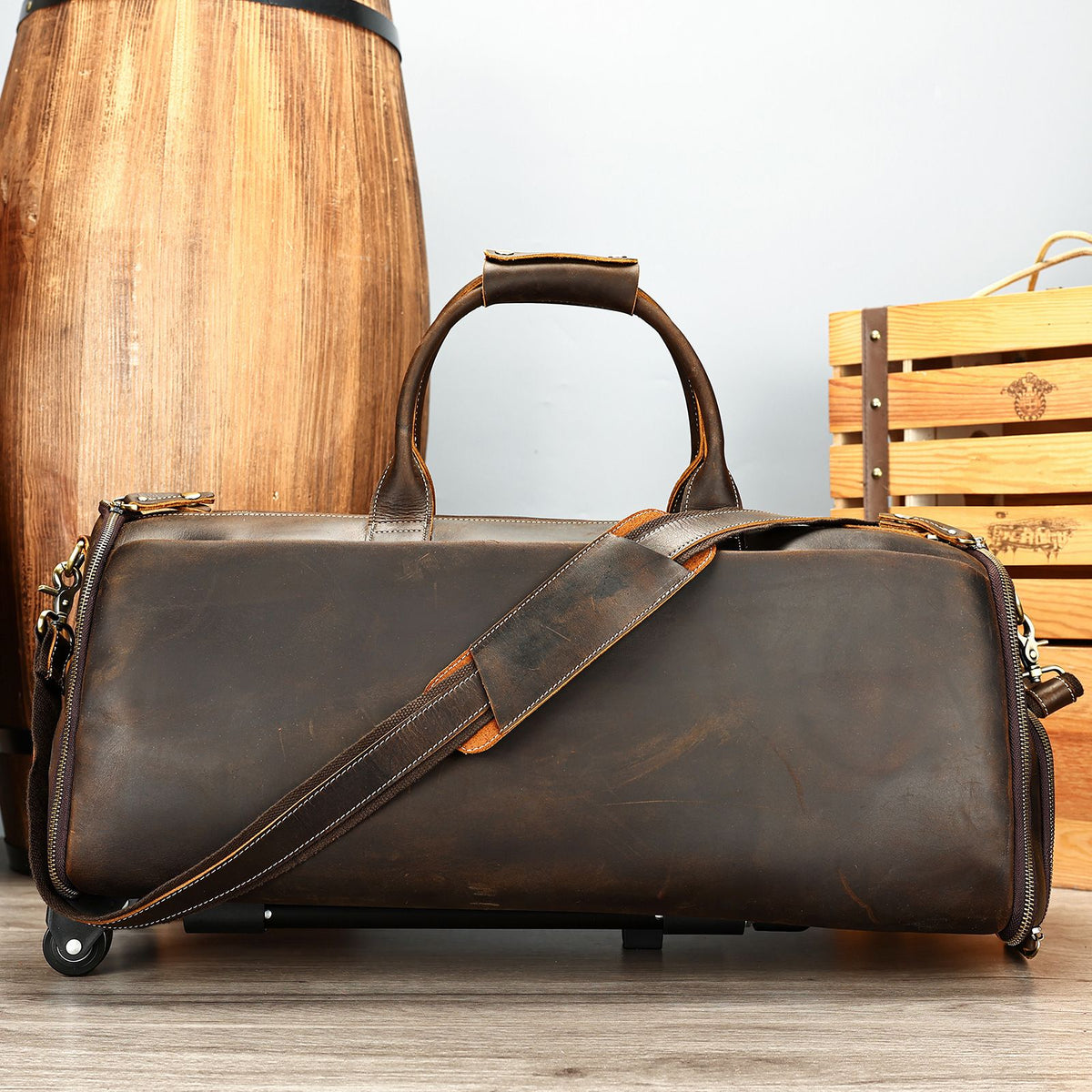 Bag leather cowhide shoulder bag, European and American retro crazy horse leather travel bag crossbody.