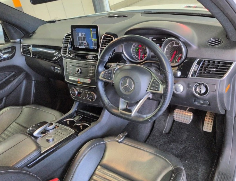 2018  Mercedes Benz  GLE43 
W166
4WD GLE43 4M 
AT
3,000cc 
Petrol
69,000km 
White
