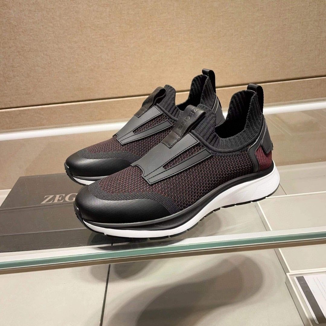 New European Men's Shoes Summer Slip-on Sports Breathable Mesh Flyknit Casual