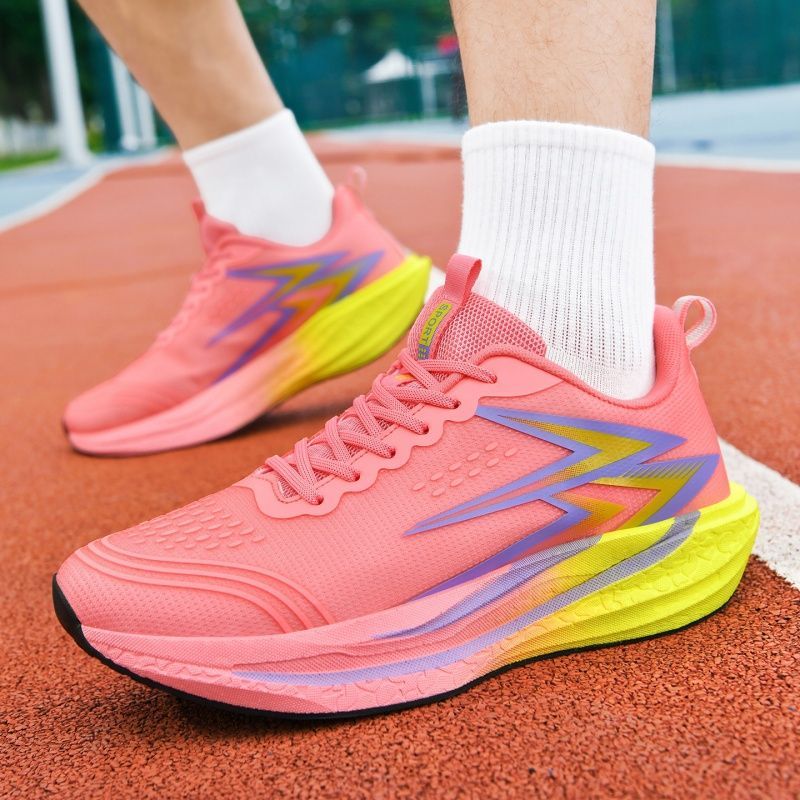 Ultralight running shoes with waterproof, non-slip, and wear-resistant leather upper and carbon fiber plate for athletic sports