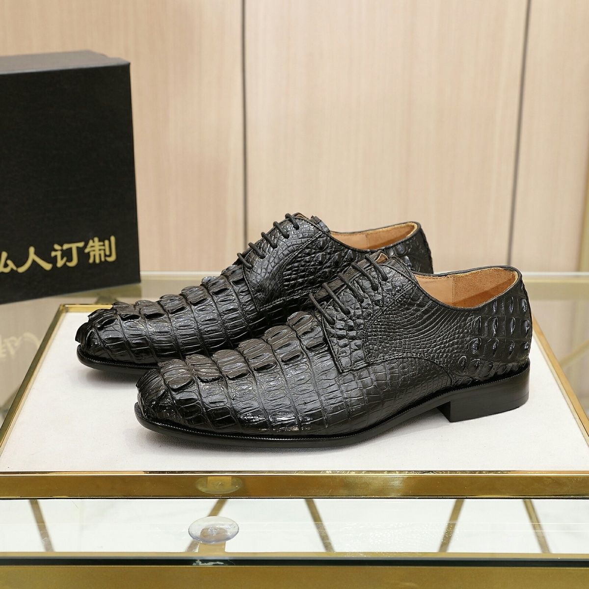 Crocodile leather business shoes, made from a single piece of seamless, hand-stitched, durable genuine leather with a Goodyear outsole.