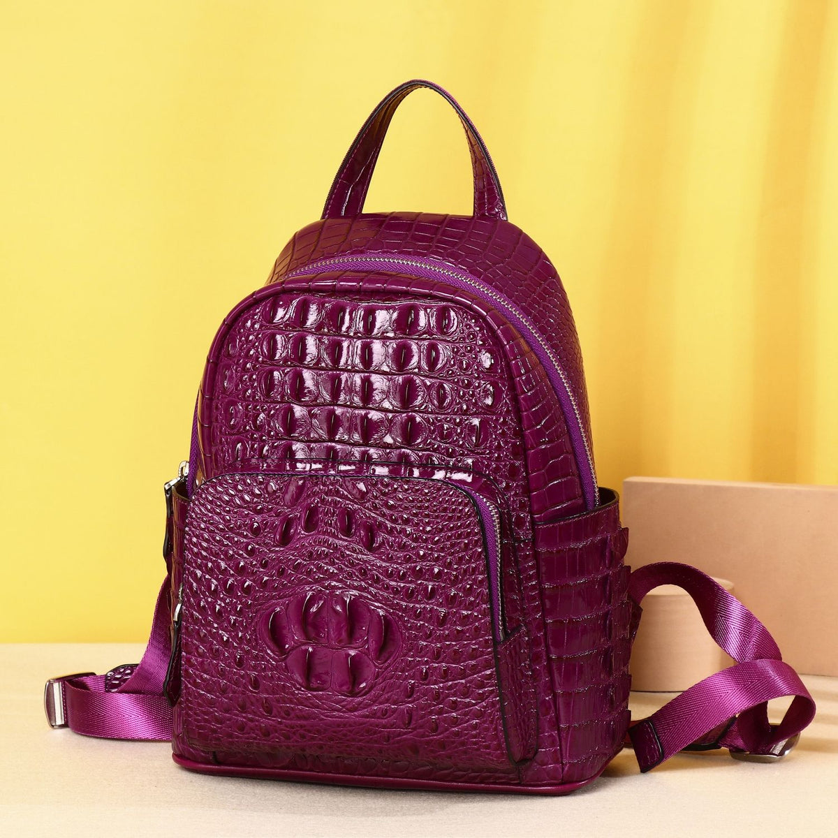 New Thailand crocodile leather women's bag, large capacity, water-repellent, suitable for outdoor travel.