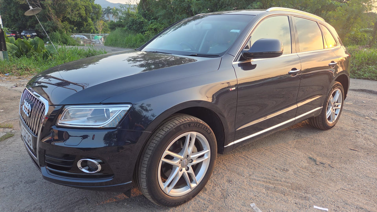Audi Q5 2015 year. Panaromic sunrooof.   Low kilos only 43900 km