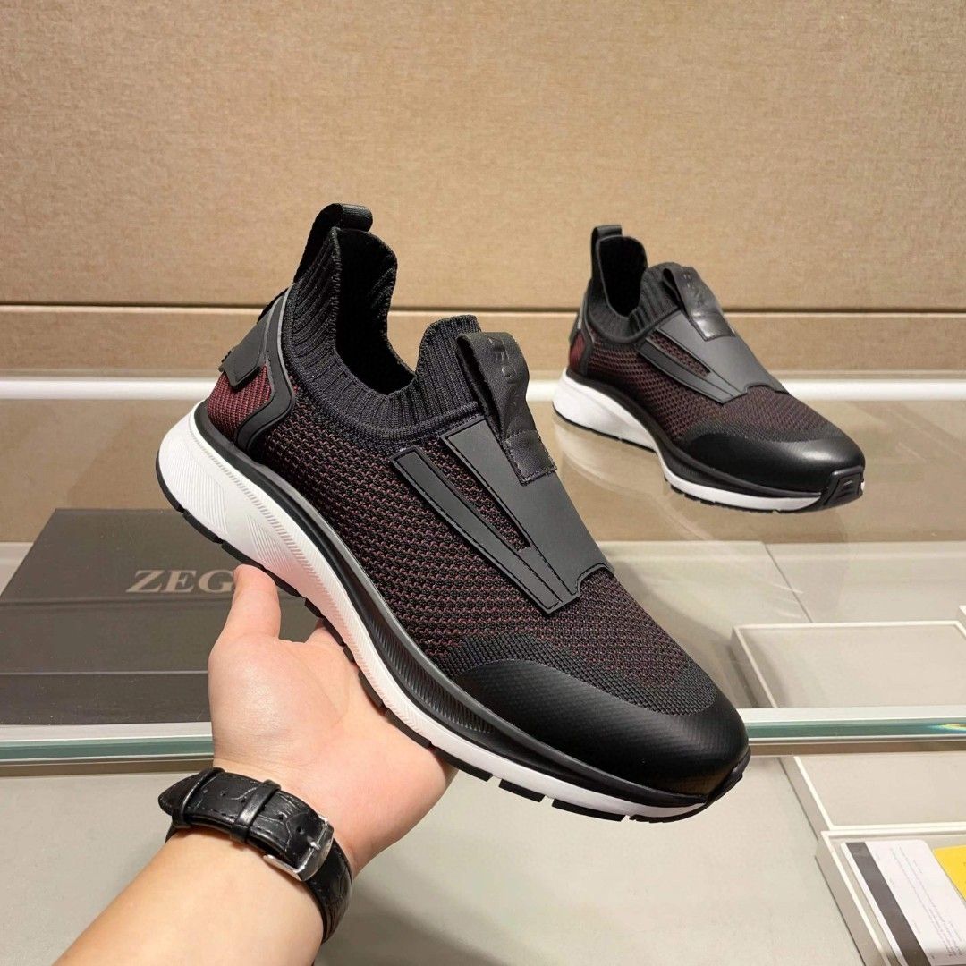 New European Men's Shoes Summer Slip-on Sports Breathable Mesh Flyknit Casual