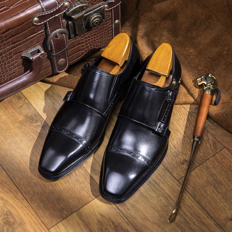Men's formal business leather shoes, genuine leather men's three-piece brogue suit, brown high-end casual shoes