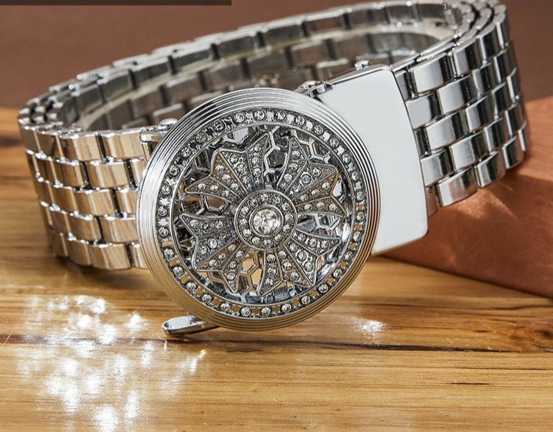 Stainless steel belt for men's self-defense whip, leopard design, versatile and extended length.