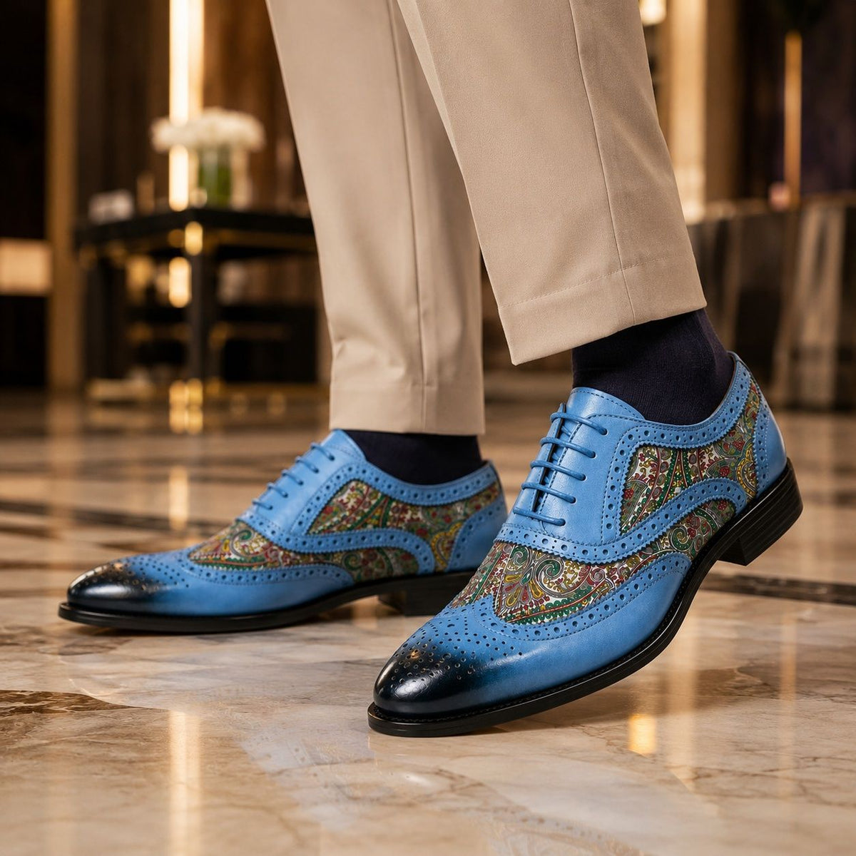 Retro patterned brogue leather shoes, versatile and stylish men's dress shoes